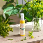 KLORANE REFLETS BLONDS SOIN SOLEIL ECLAIRCISSANT A LA CAMOMILLE ET OU MIEL 125ML – Image 4