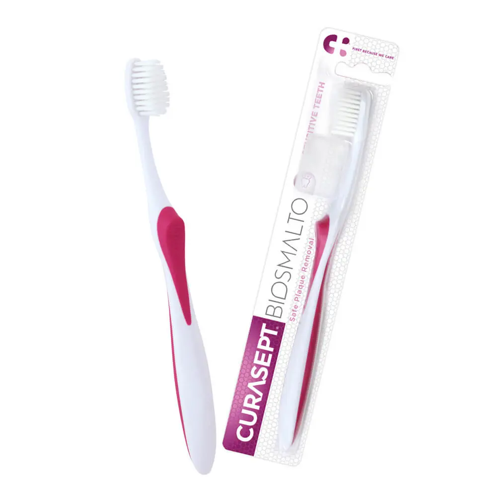 curasept-Biosmalto-Spazzolini-SENSITIVE CURASEPT BROSSE A DENT BIOSMALTO SENSITIVE DENT – Image 1